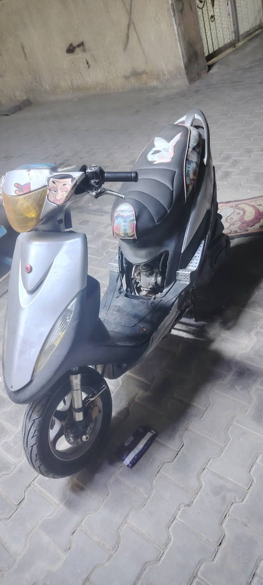 اسلام عليكم عدلة مكينا ٥٥ الدراجة يرادلهة ترتيب رايدهة ٥٥٠ وبيهة مجال مكاني الطوبجي قرب المرور وهاذة رقمي ***********
