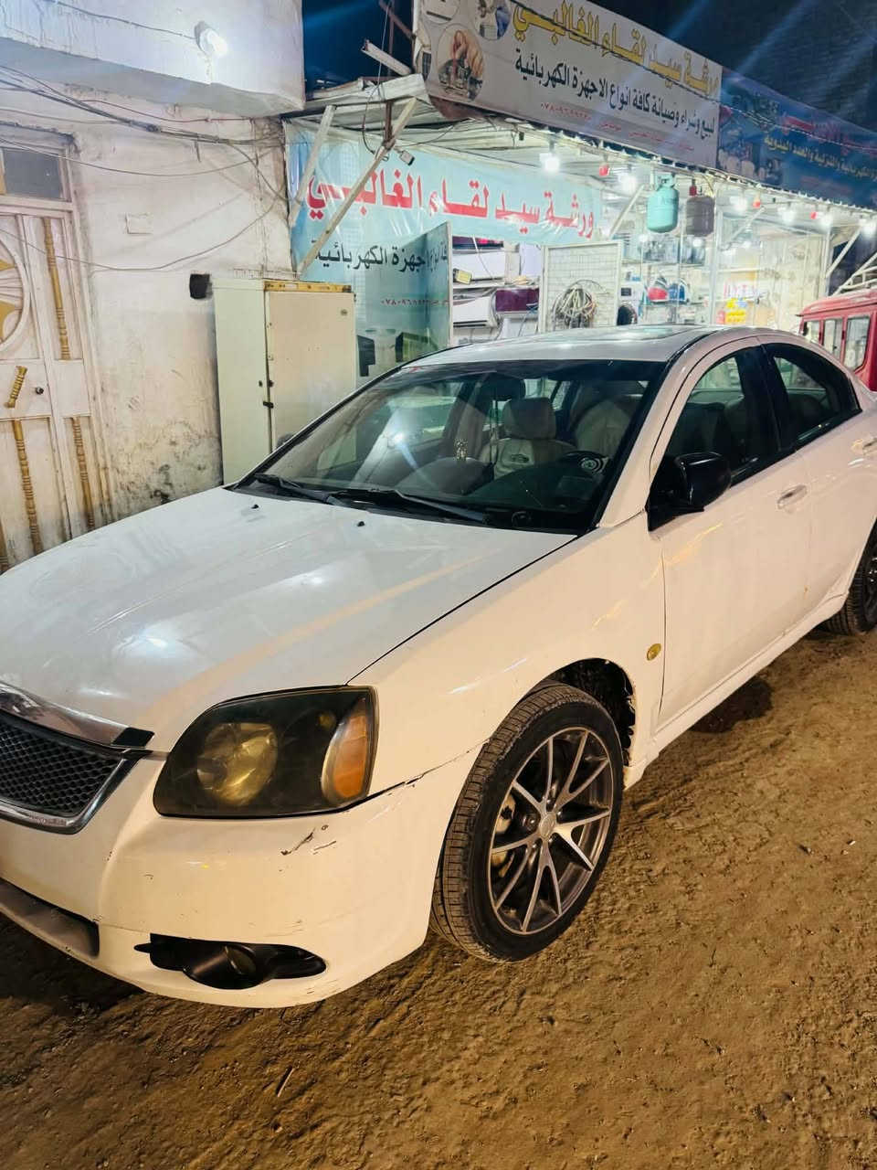 مسبوشي كلنت 2010 سياره بيهه صبغ حزام بدون ضربه أثر جلخات سياره خير من الله جاهزه من كلشي فول مواصفات من عده البصمه السعر 75 وبيهه مجال *********** مكاني ديوانيه
