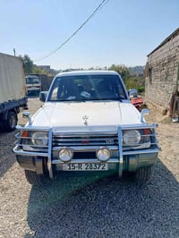 باجيرو ١٩٩٣ • فول مواصفات • فتحة