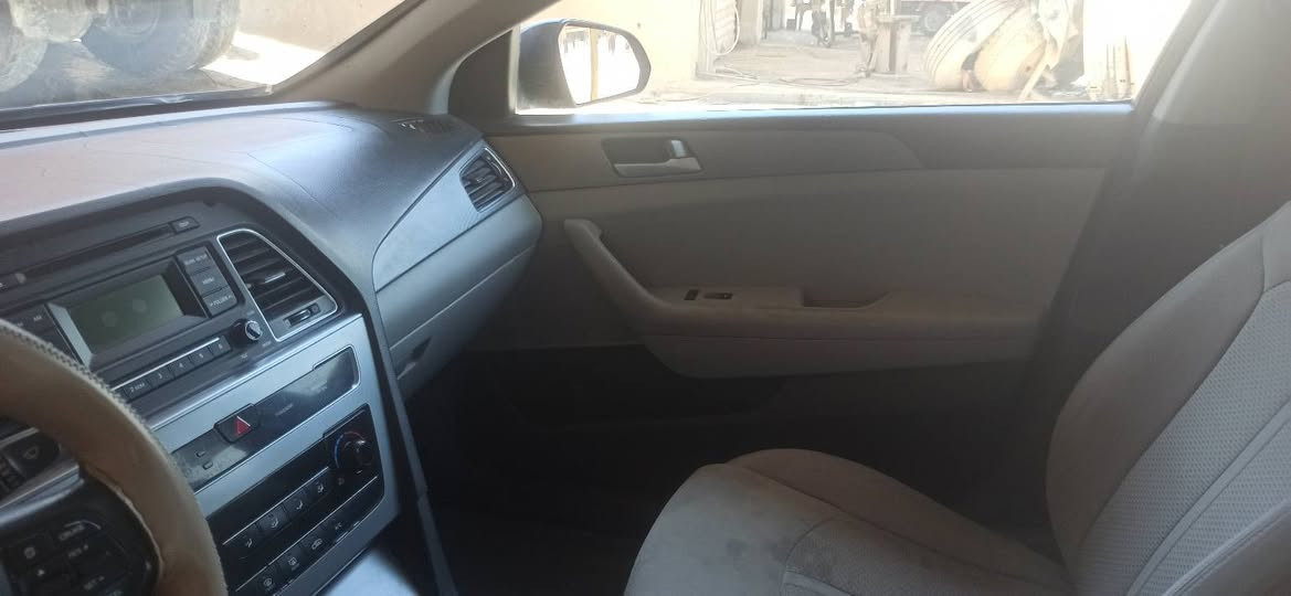 سوناتا 2015
حاث جاملغ وبنيد بدون دواخل
السعر 95
***********
