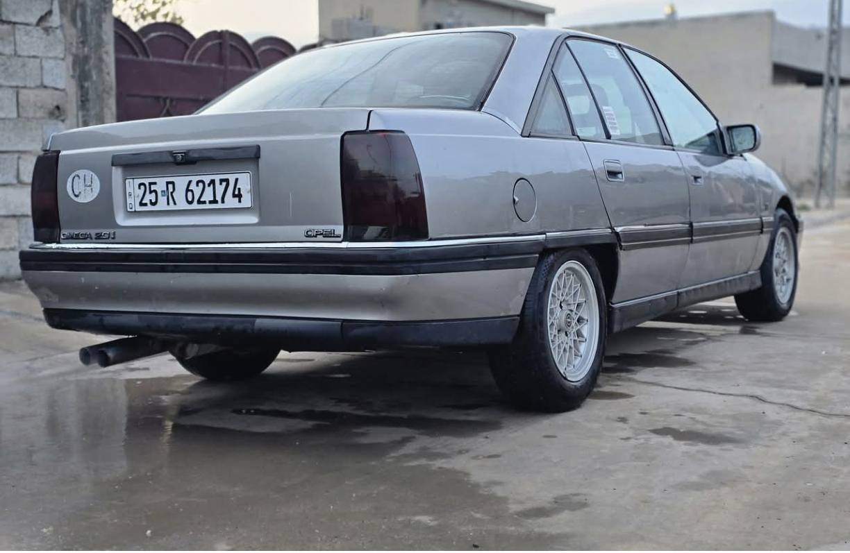 اوبل اومیکا مودیل 1993 وارد یاباني تبرید کیر
عادي سیارة علی وضع شرکة صبغ بلادي بدون ضرر
بدون خیاس شرط الکیر والمحرك سنویة مشروع
وطني ۲۰۳۰ يخلص بطاقة بانزین موجود
صدر وتایرات جدید
سعر 50 ومجال بسیط
عنوان کرکوك
***********
