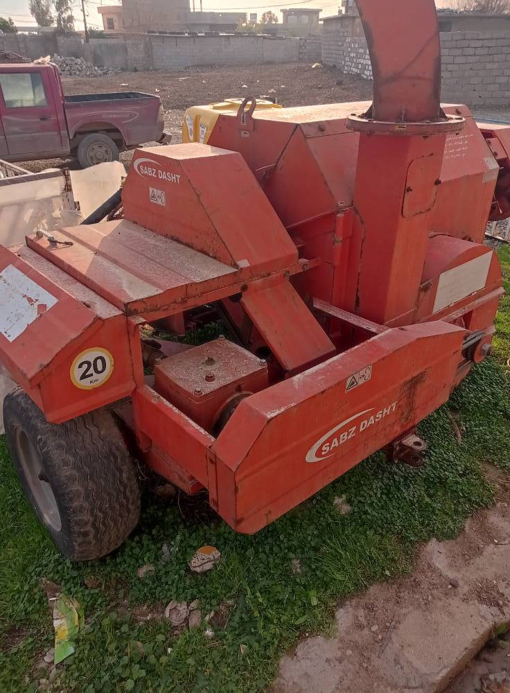 سلام عليكم تراكتؤر سعر 25 ورقة.كاكوت 25 ورقة رقم موبايل ***********، زين ***********
