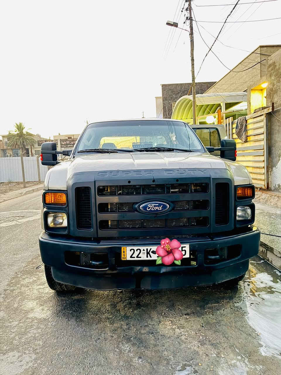 السلام عليكم فورد سوبر ديوتي ماكو بهيج سعر
اف 350 سوبر ديوتي
بانزين 10 سلندر 
ماشيه 114 الف كم
بعدها على وضع الشركة 
تبريد تدفئه
منظومة غاز 100 لتر 
ادامة كاملة نوزل بلك مجول 
عبوه فيت بم 
شاشة كار بلي 
رقم اربيل  اصولي بأسمي 
هزه جديد 
براد جديد 
رقم جديد 
السعر 100 قفل من الاخير
العنوان بغداد البياع
***********

