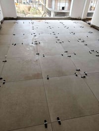 اني خلفة سيراميك ارضيات وجدران شغل درجه اولى متفرغ 07852920222