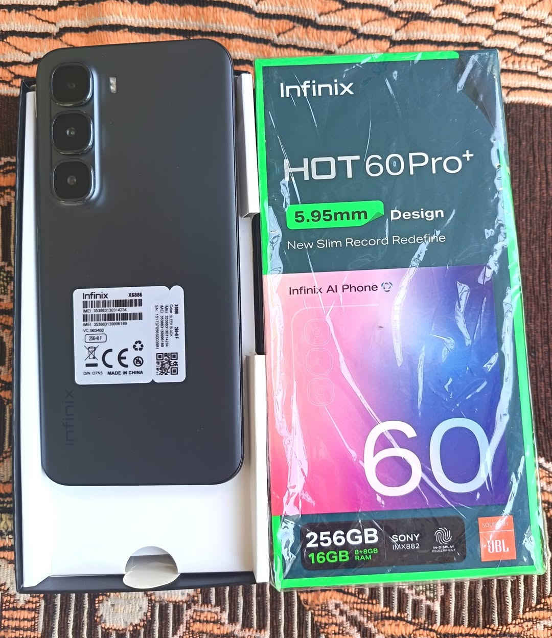 للبيع انفنكس هوت 60 برو بلاس اخو الجديد نضافه100 كامل الملحقات ذاكره 256 ورام 8 سعره 200 الف قفل بغداد حي الجهاد مكتبةحي الضباط ***********  لالالا يوجد توصيل
