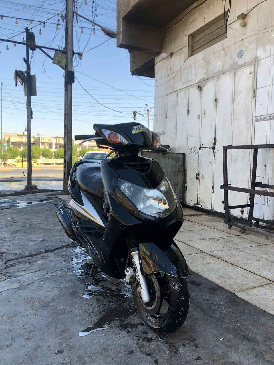 السلام عليكم سكنس فحل نوزل طلاعات للبيع دراجه نضيفه مكينه نضيفه مستعجل علبيعة العنوان بغداد الطالبية للاستفسار تواصل علرقم  ***********
