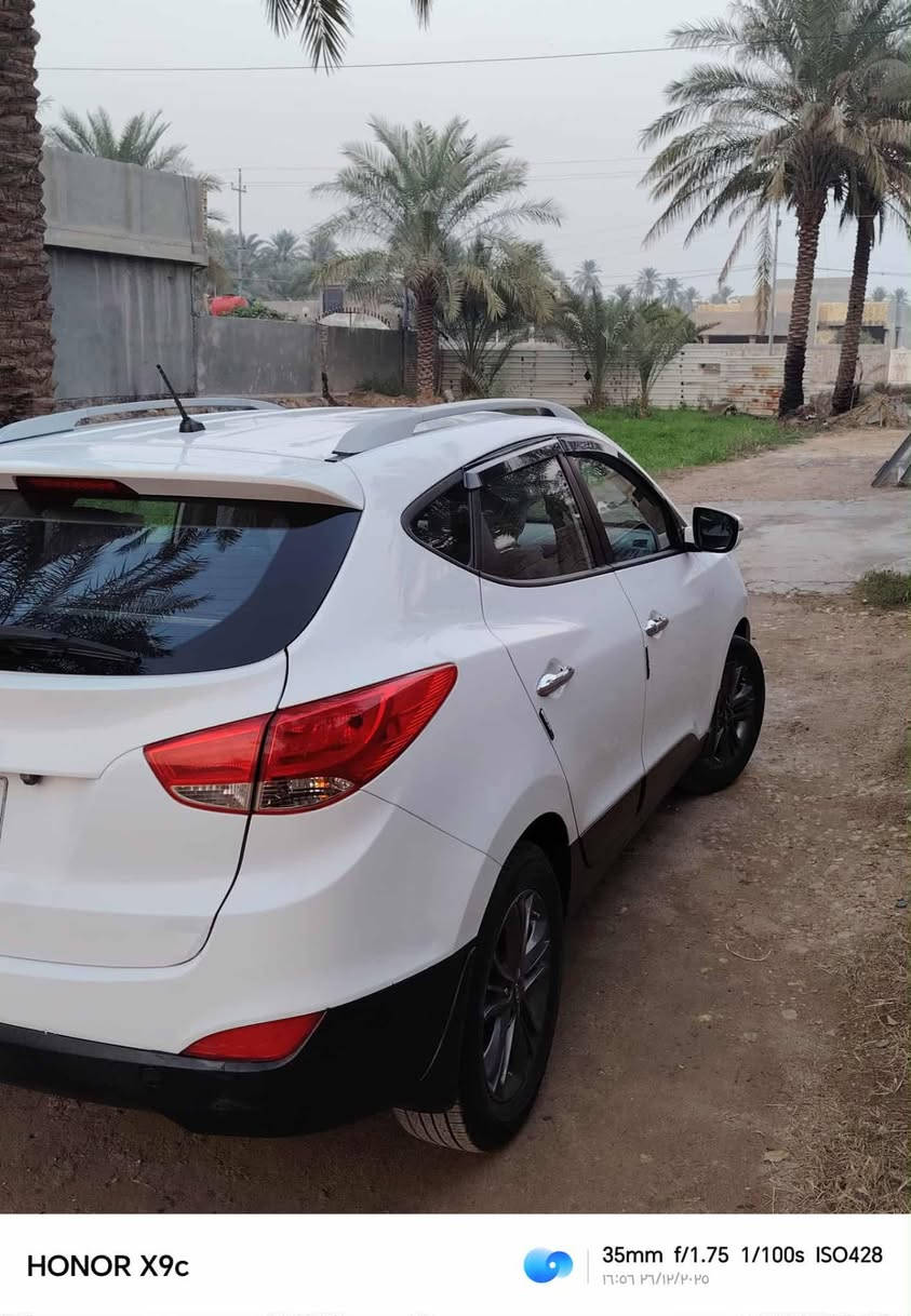 السلام عليكم 
توسان للبيع موديل2016 
خليجي رقم بابل
ربع جاملغ الامامي صبغ فقط
ترهم مراوس
الرقم***********/
***********
