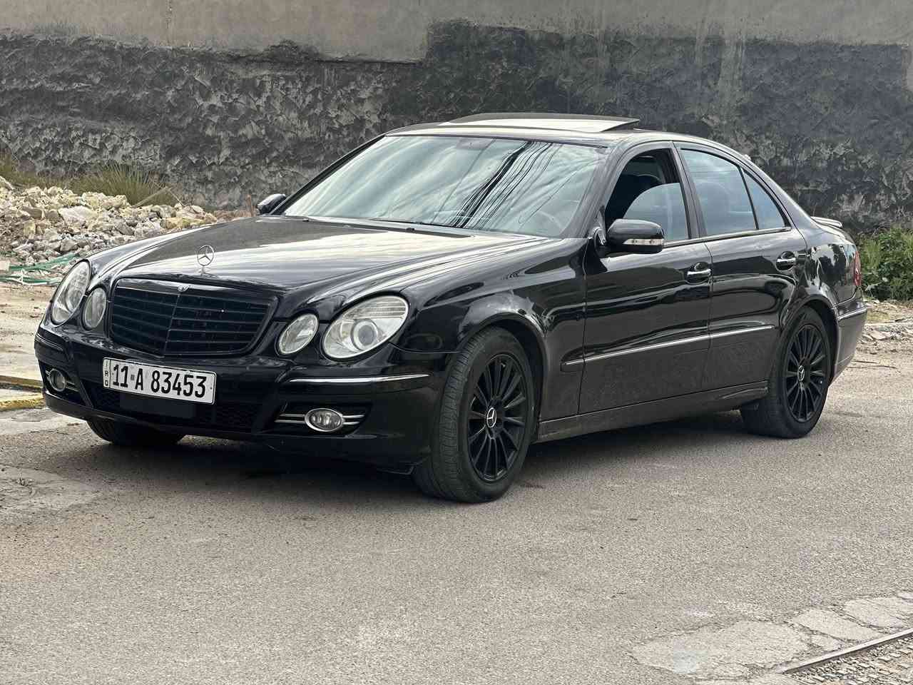 السلام عليكم
Mercedes-Benz E350 دعاميات Amg
تويل 2008  350 المرغوب
فول مواصفات وارد خليجي

تفاصيل
1-بصمه
2-محرك 6 سلندر
3- تبريد تلث قطع
4- كروز سرعه
5- مرايه داخليه + جانبه عاكسه
6- تحكم ستيرن كهرباء
7- شاشه بلوتوث يوتيوب
8- فتحه سقف
9- مري شفط
10- كشنات كهرباء +خزن ذاكره
11-اناره ترحيب
12- شاشه اعطال
13- برده كهربائيه
14- سستم صوت دمام خلفي
15- صدر امامي خلفي جديد
16- كشنات هيتر
17- تدفئه
18- تبريد خلفي
19- تحكم ستيرن
20- انظمه قياده C-S
21- صاج ملكي جلد اسود
22- داخل لونين اسود وبيجي
23- لايت عدسه زنون
24- كير ومحرك جديد

سعرها 130

السياره صبغ عام اثر جراد
مكان السياره بغداد المنصور 
 
***********
