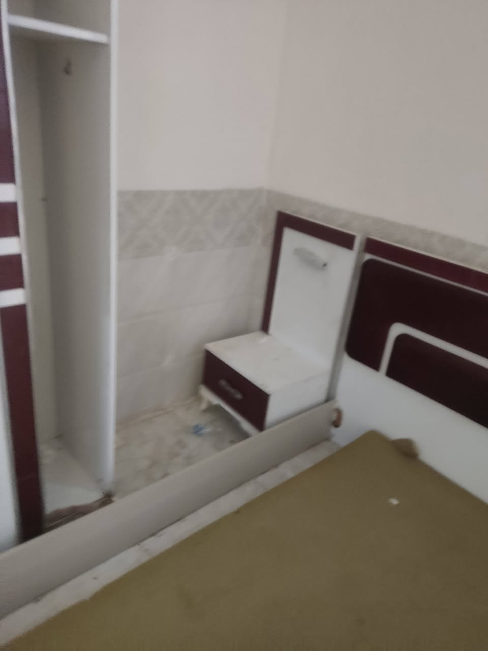 غرفه نوم تركيه للبيع بسعر مناسب الشراي يتصل *********** مكاني كربلاء
