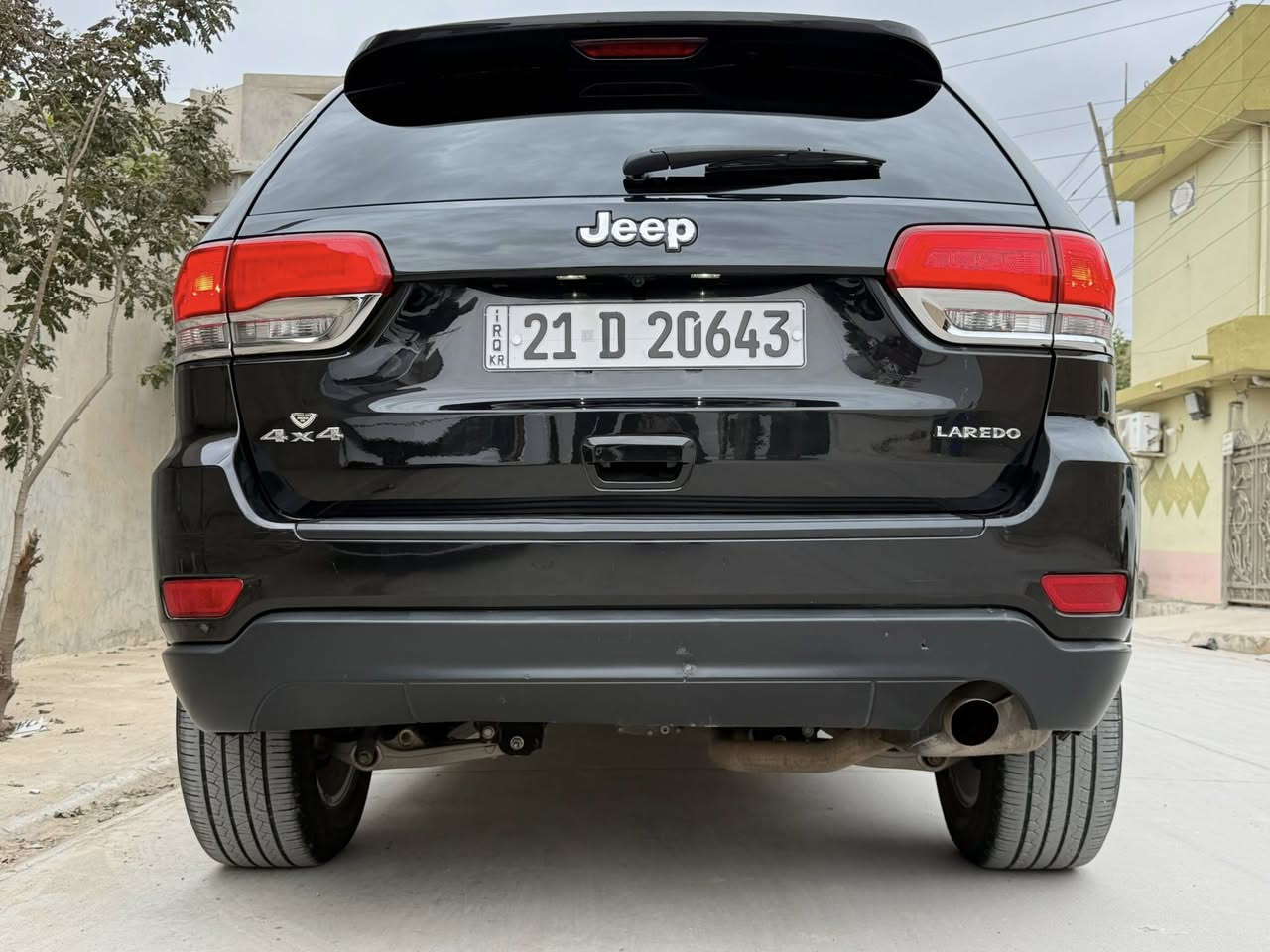 جيب لاريدو 2016 
بيها ربع جامرلغ امامي سكن صبغ
ماشي 128 الف ميل 
مكان سيارة طوز 
سعر 195 بيها مجال 
استفسار اتصال على رقم 
اني مكلف بنشر 
***********
