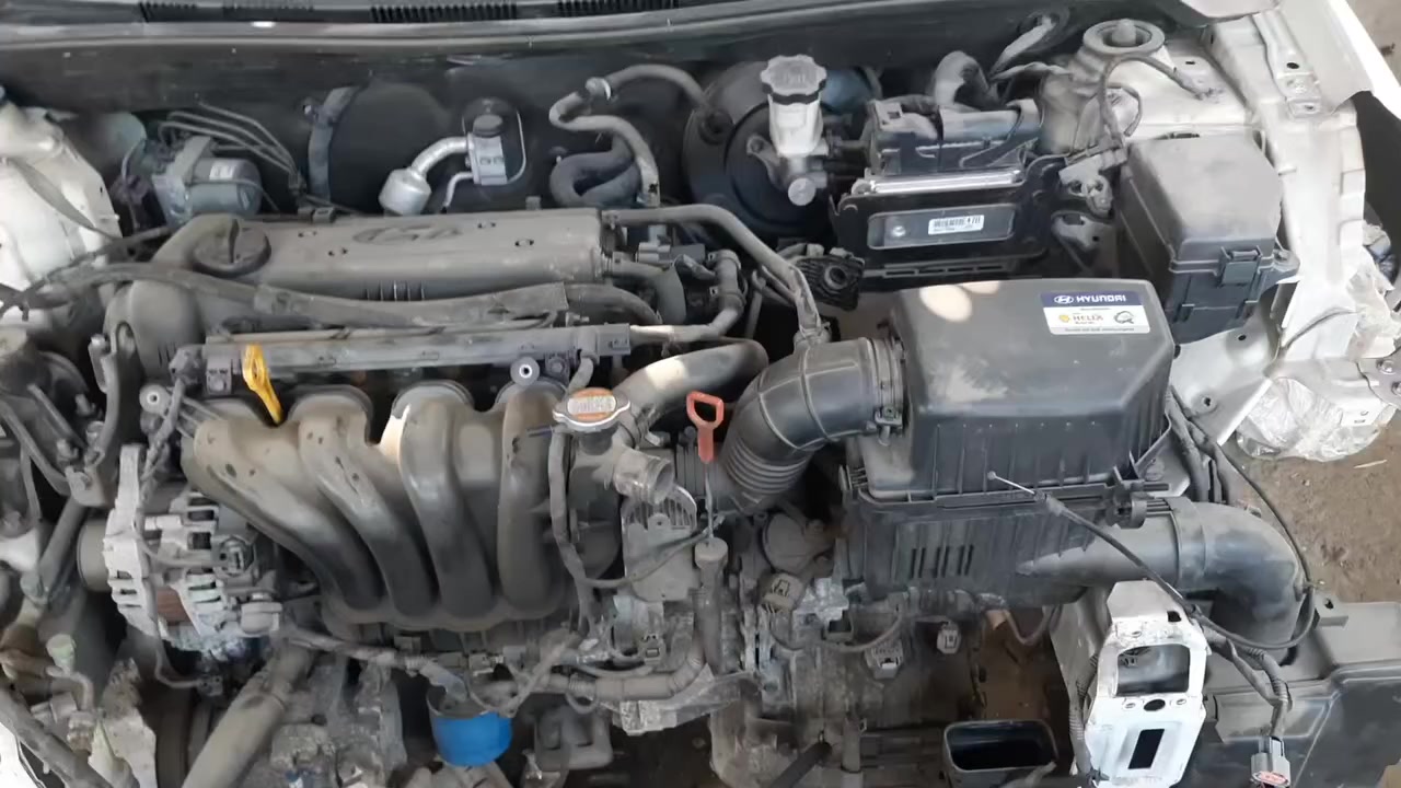 السلام عليكم تتوفر غراض اكسنت ٢٠١٥ مع ٤ ابواب ومكينه ١٦٠٠ عنوان حله حي صناعي شارع نادر الخدمي قبل متوصل بانزيخانه العرفان 
***********
