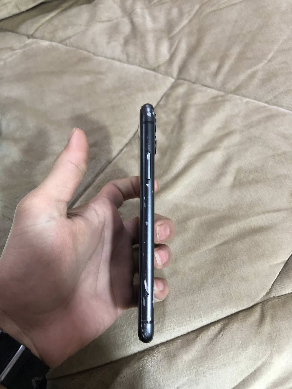 ايفون 11 عادي يدعم اخر تحديث ios26.2
مبدل بطاريه 🔋 وشاشه اصليه فيس ايدي شغال 
ذاكره 128 جهاز نضيف 85‎%‎ 
سعرر  المطلوب 200 وبي مجال 
هذا رقمي متواجد واتساب او اتصال ‭0776 908 7375‬
