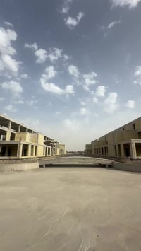 إمباير سيتي • ١٢ مطعم • بحيرة كرستالية