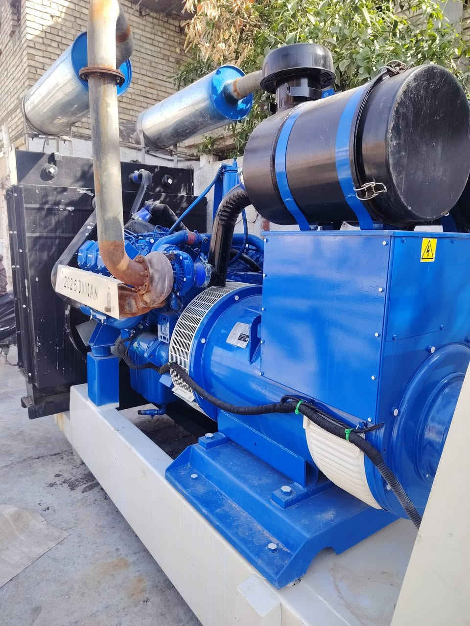 سلام عليكم دايو دوزان ٨سلندر مشتغلة سبوعين بلموقع راديتر جديد كلر جديد راس توليد ستان فور 350كيفي اي استفسار على الرقم ***********
