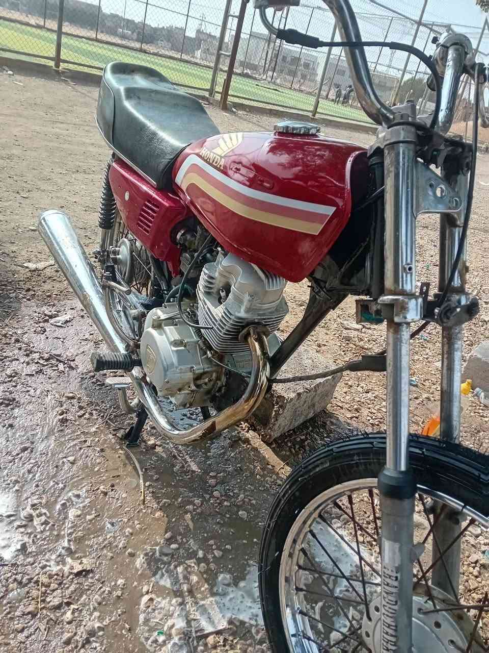 300 وبيها مجال اغراضها موجوده


**إذا كنت صاحب هذا الإعلان وتريد حذفه لأي سبب، رجاءا أرسل رسالة إلى الدعم الفني**