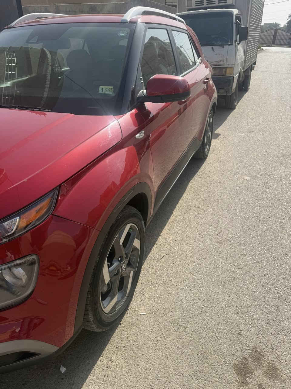 سلام عليكم
هونداي فينو  2023 
مانع انزلاق
فول تحكم استيرن
تحديد مسار
مثبت سرعه
بصمه
تشغيل عن بعد
حساسات امامي خلفي
السياره جديده جداً مال بيت ب اسم زوجتي
وبعد بيه هواي مواصفات
 ماشي 33 الف
السعر 128 $ وبيه مجال حك الجيه
***********
مكاني بغداد الداوودي
