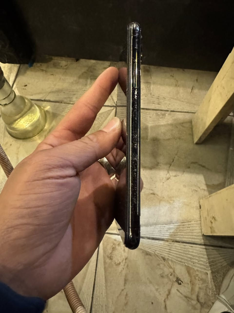 ايفون اكس اس مو اكس العادي اخوان
شرق اوسط 
ذاكرة 64 
مبدل شاشة 
بصمة الوجه تشتغل 
السعر 150 وبي مجال بسيط


**إذا كنت صاحب هذا الإعلان وتريد حذفه لأي سبب، رجاءا أرسل رسالة إلى الدعم الفني**