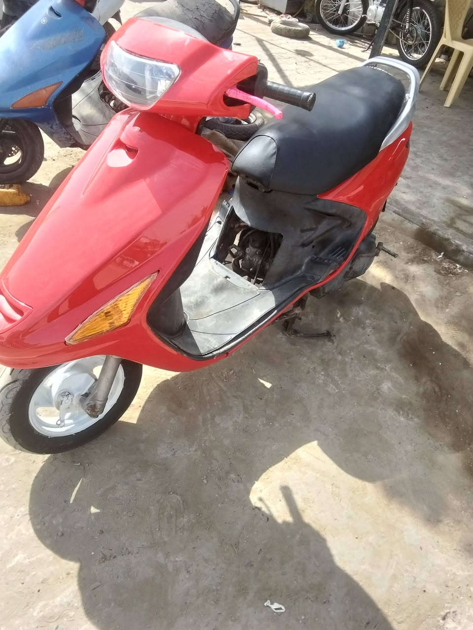 فراشة حاويه عل فحص 500 كله بلادي  ابيع مستعجل ديوانيه قرب كراج التحدي ***********
