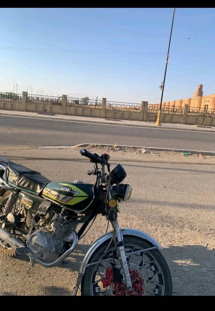 السلام عليكم اخوان ماطور ايراني للبيع موديل 2024 كامل ما ناقصة برقي منفيس موجود محرك 200 ما مفتوح ماطور ما جناي السعر 675وبي مجال للستفسار ***********🤍🤍🌹
