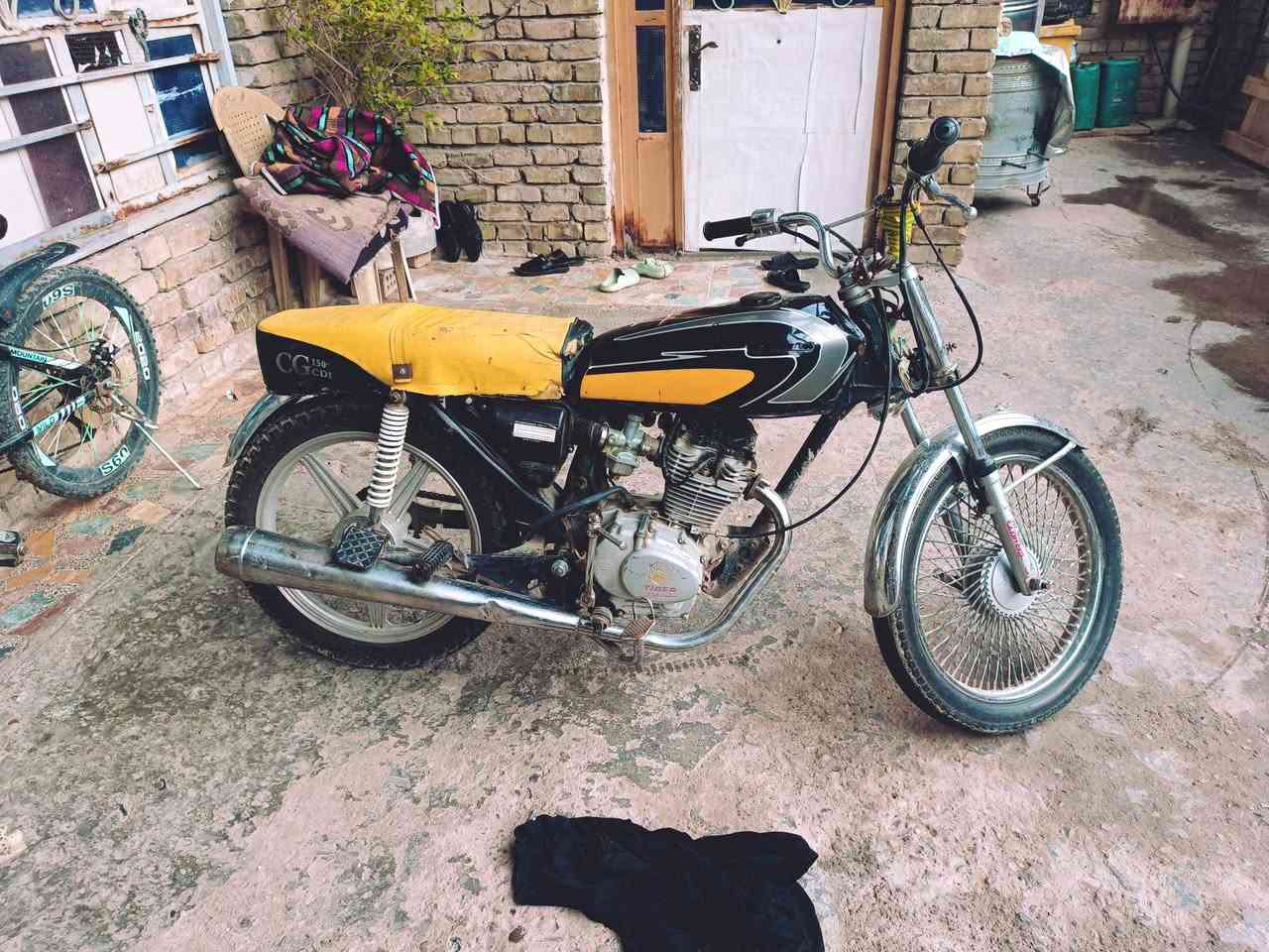 دراجة نامه 
عوزهه بس تانكي وكشن 
للبيع 225وبيهه مجال 
المكان المعامل العماري 
#مراسله الصفحه


**إذا كنت صاحب هذا الإعلان وتريد حذفه لأي سبب، رجاءا أرسل رسالة إلى الدعم الفني**