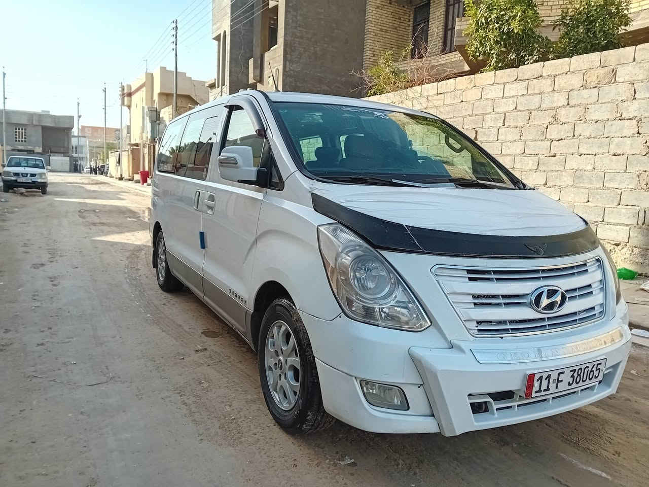 سلام عليكم  استاركس  موديل ١٣ تخم تاير جديد مكفول عدا جاملغ جهت السايق اسود مصبوغ السعر ١٦٥  وبيه مجال هاتف ***********
