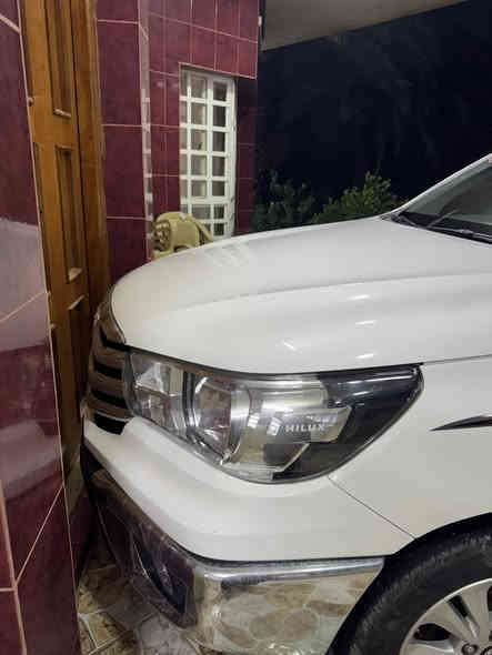 السلام عليكم بيكم يويتا ٢٠٢٥شركة ساز ام الظمان ماشيه١٢ الف مكفوله كفاله عامه رقم سليمانيه مكان السياره ديالى الخالص السعر ٣١٦$
رقم الهاتف ***********
