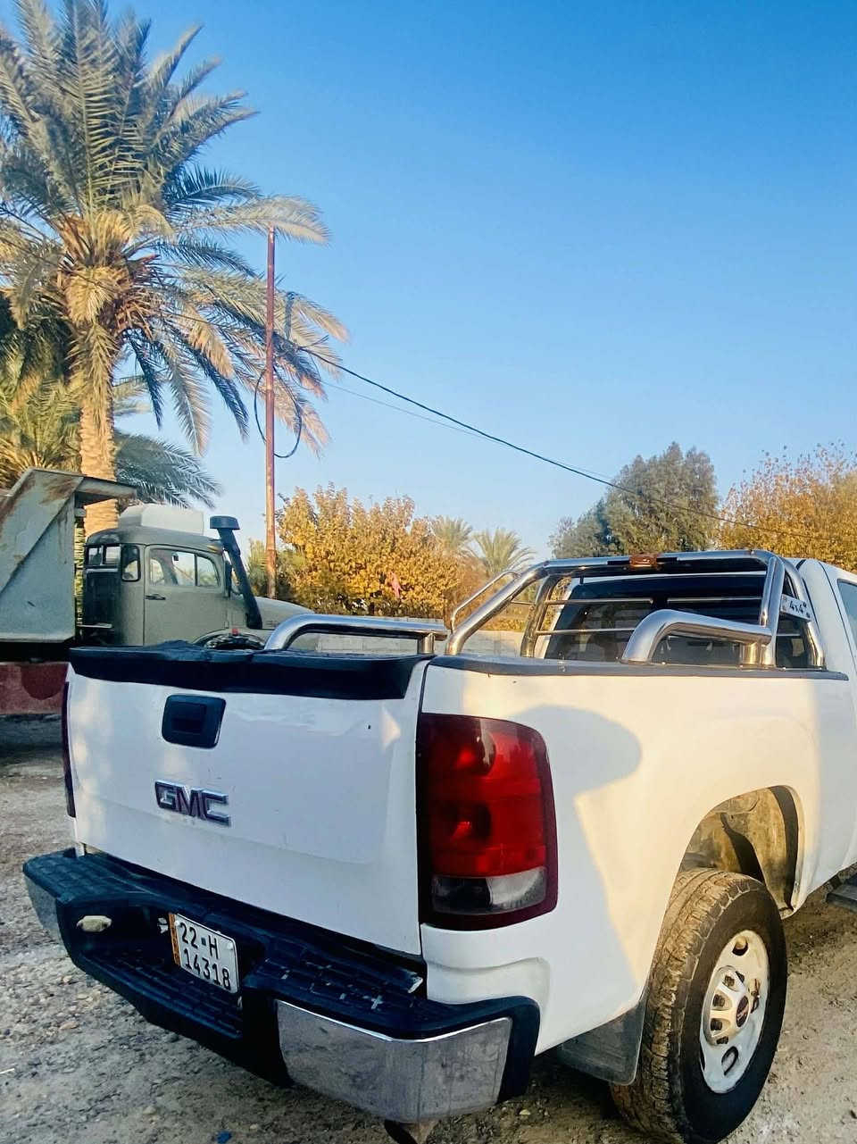 #للبيع جمسي سيرا 2500 HD
تدفئه تبريد 
فحل 8 براغي 8 سلندر محرك 6100 جاهزه من كلشي تخم تاير كشنات كهربائي بدي قصير باب طويل المرغوب 
كير محرك كله مكفول موديل 2012 رقم اربيل بأسمي تحويل ثاني يوم المكان الرمادي رقم صاحب السياره ***********
