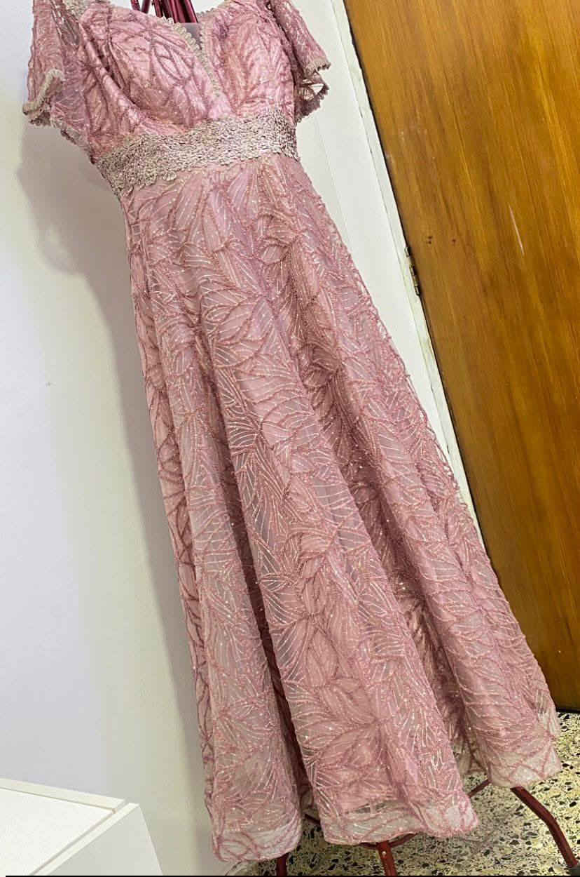 مرحبا بنات عندي هذا الفستان اشتريته  لعرس اخويه ب١٣٠ من ديفا ملبوس ساعتين اريده ب٤٥ عنوان بغداد وعندي توصيل


**إذا كنت صاحب هذا الإعلان وتريد حذفه لأي سبب، رجاءا أرسل رسالة إلى الدعم الفني**