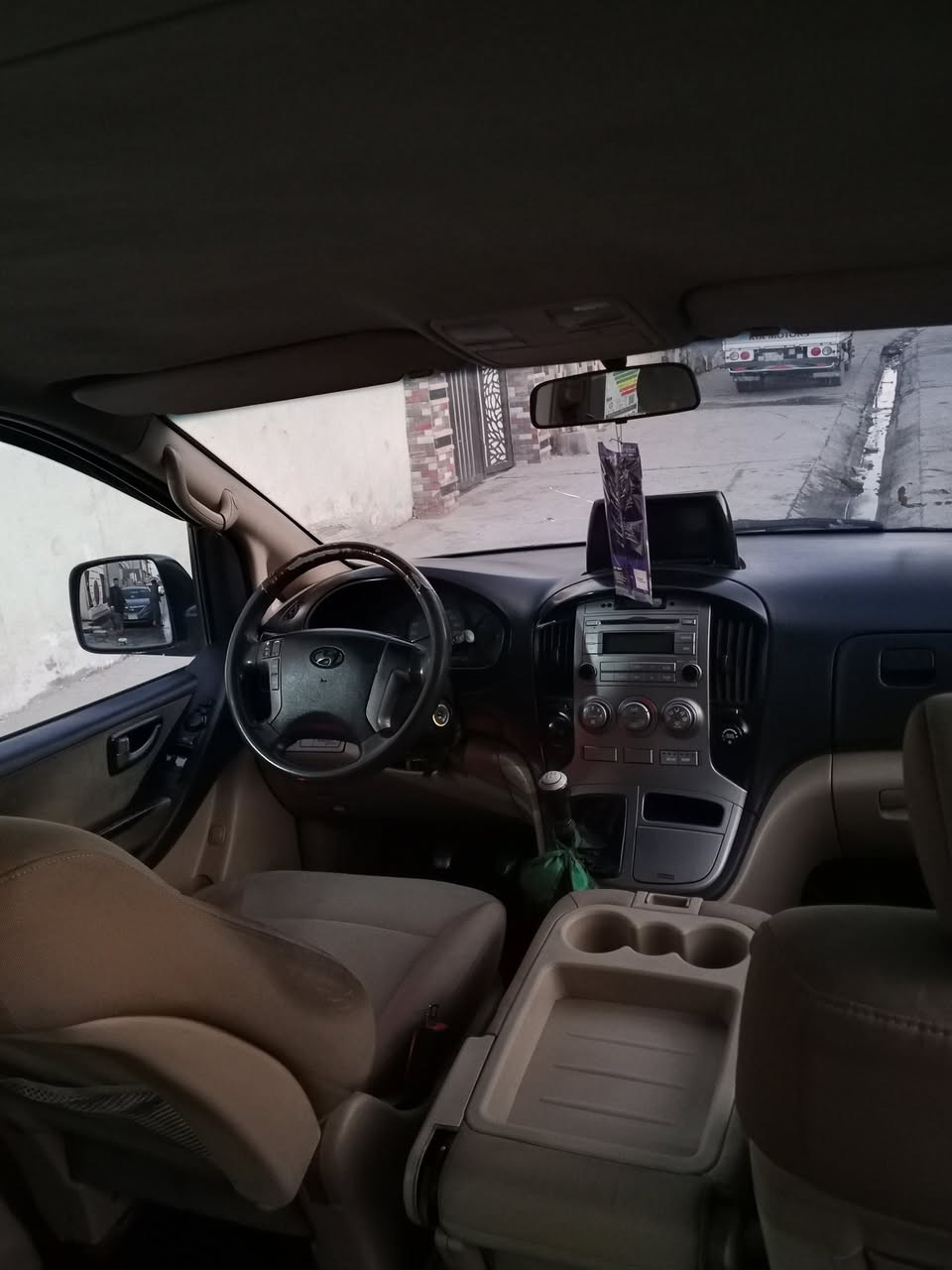 السلام عليكم شباب سياره ستاركس موديل 15 سياره  بيها قطعتين البنيد والشاملغ والباقي كله سونار العنوان بابل القاسم وبيكم خير وتدللون ***********
