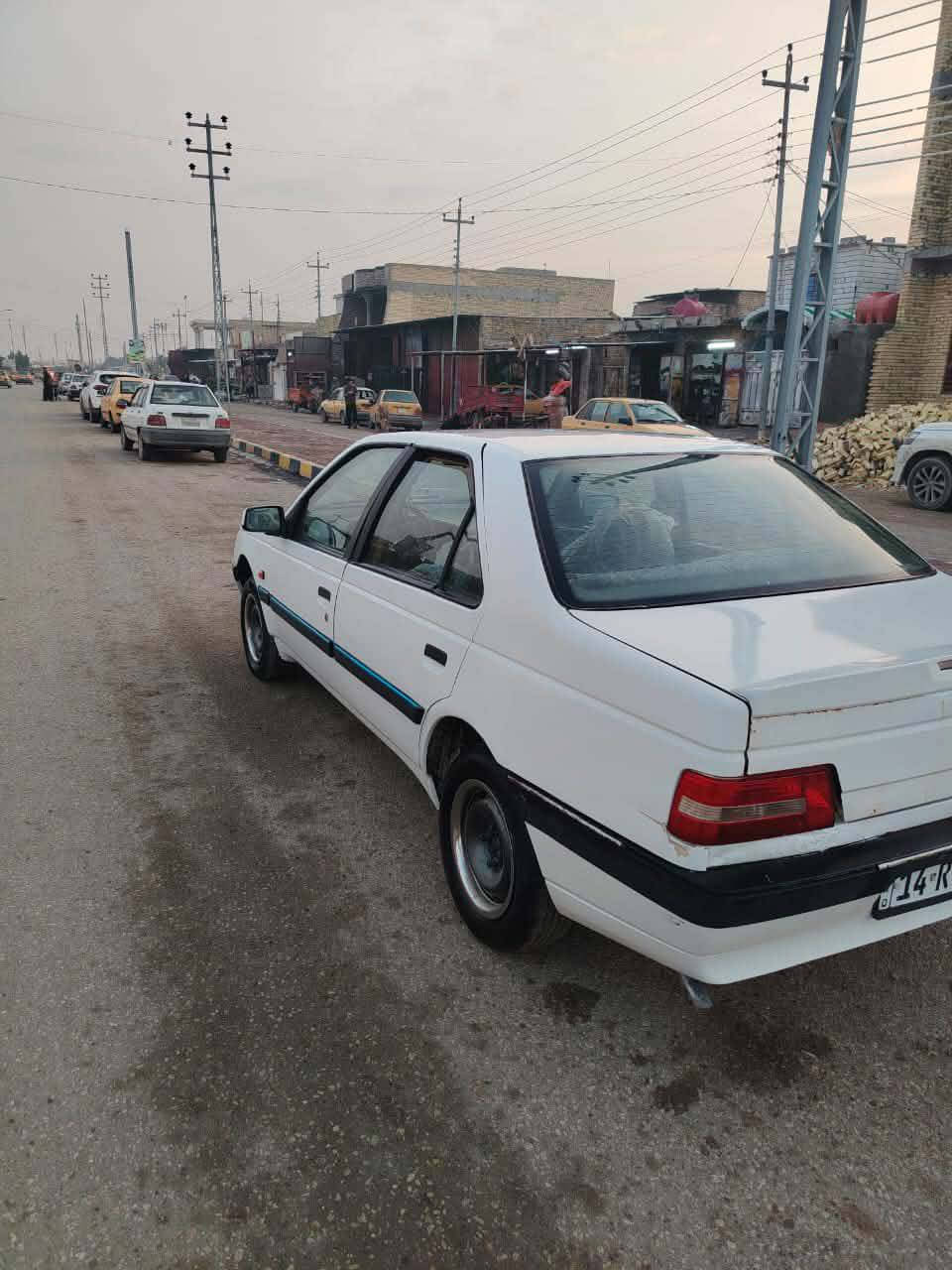 بيجو للبيع 405سعر30بي مجال ميسان قلعه صالح ***********
