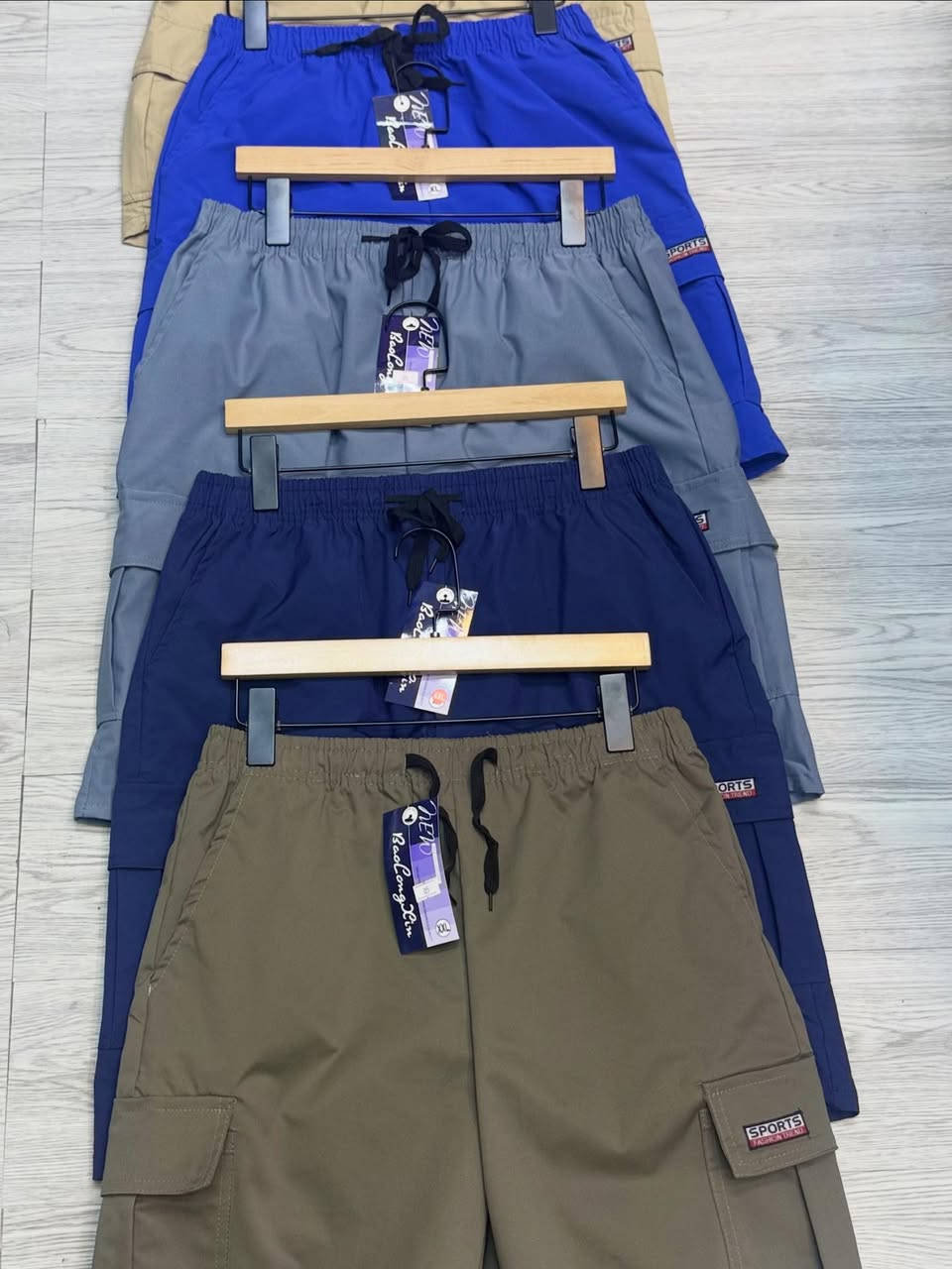 #ازياء_بلو_سكاي
تقدم كول ماهوه جديد  عروض العيدددد 👌👌👌
#برموده رجالي الخامه فول متعجبك رجعها 😎 

#السعر.  6. الالف  قطعتين ب 10   الالف. .🙆‍♂️🙆‍♂️ 

المقاسات (. m. L. Xl. Xxl. Xxxl )

للحجز مراسله الصفحه خاص 

يوجد توصيل  داخل كربلاء المقدسه وجميع محافضات العراق🚕 توصيل داخل كربلاء 2000 دينار باقي المحافضات 4000😎
*********** 
***********لحجز
 الجمله 

📍 كربلاء_المقام_سوق _جعفر الصادق📍
