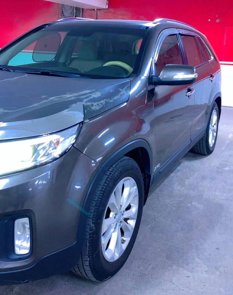 السلام عليكم 👋
(مكلف بل نشر للاستفسار رقم صاحب السيارة واتساب فقط 
*********** واتساب فقط 
سورنتو 2014
وارد امريكي 
6 سلندر 7 راكب 
3300 محرك 
حادثها فقط مازدة لايت وشويه من الدعاميه 
تحكمات استيرن جهتين 
بصمات عدد 3
اناره بيضاء ترحب عند البصمه 
اناره ترحيب كلمة سورنتو
شاشه اصليه 
شاشة عطلات ديجتال بلدشبول 
كشنات جلد 
كشنات تدفئه تبريد 
اناره حمراء الاربع بوب
بانورما 
حساس خفض صوت فان التبريد عند الاتصال بلموبايل
مري شفط 
اشاير بلمري
زنون ابيض بلوجكتر ولايت 
تعقب مسار 
حساس اطارات 
بلوتوث
محرك كير غير مفتوح
سماعات انفنتي
8 ايرباك
8 سماعات +تويترات صغار في الخلف
سستم نيكل ستيل اصلي سورنتو
كراسي كهرباء عدد 2
مانع تزحلق
مري قلاب +رادار
وبعد هواي مواصفات 
السياره فول EX
ماشيه 127 ميل حقيقي 
رقم بغداد باسمي سنوي لغايه شهر 11
2026 
السعر 168ورقه  وبيها مجال 
للاستفسار *********** واتساب فقط
