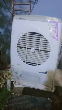 مبردة عمودية • طفت وحده • ديوانيه