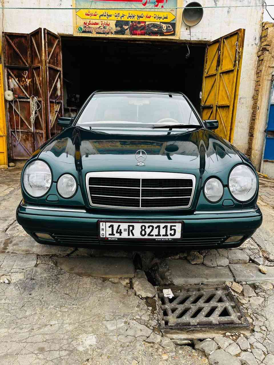 ***********
السلام عليكم ورحمه الله وبركاته اخواني مارسيدس ام عيون موديل 1996 بسمي تحويل مباشر  رقم جديد مكينه كير حداديه كله جديد والبدي على الفحص 
السعر 85وبيها مجال حك الجيه العنوان ميسان
