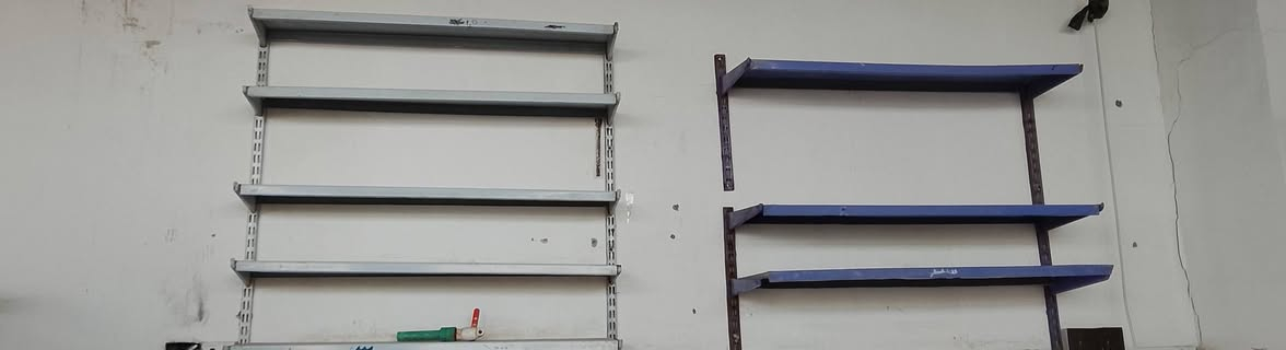 سلام عليكم شباب عندي رفوف 24 رف للبيع نظيفات يحتاجن غسل فقط كاملات هنة والسكك والشيالات مالتهن وعندي سلات مال اشباس الحجم الكبير2 هم وميز دخل حديد   *********** بي واتساب ورصيد موجود هم #الجميع وعندي براد طرحي للبيع ماركة يوكر التركية براد خير من الله تجميد فول مكاني بغداد

