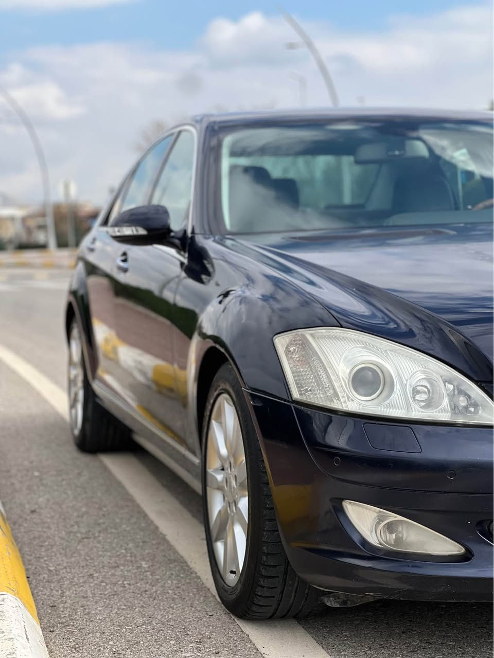 مارسیدس  S350 مۆدیل ٢٠٠٩ فول مواسەفات  كوشن كارەبا و جلد و هیتەر ساخ هی دوبەیە خۆمان هێناومانە  ١٣٥ هەزار ڕۆشتووە  گێڕ و مەكینە و كارەبای  بەشەرت هەمووی پێش و دوای چركەی نییە
لەسلێمانیم موشتەریت تێل بكە لە خزمەتام 
نرخ ٦٧ گەڵا - ***********
*********** السليمانية, العراق
