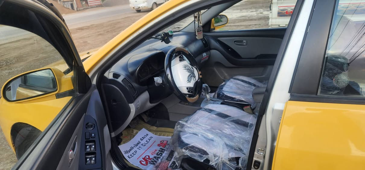 سلام عليكم
انتره مقدس 2009حادثه جاملج امامي بدون دواخل بدون شواصي او لغود السياره خير من الله كير مكينه سياره حلوه مال جناي مامشتغله تكسي ع ايدي محرك الفين 
تحكم سترين دخل حلو تحويل ثاني يوم 
استفسار اتصال ***********
السعر 99بيه مجال حك جيتك
