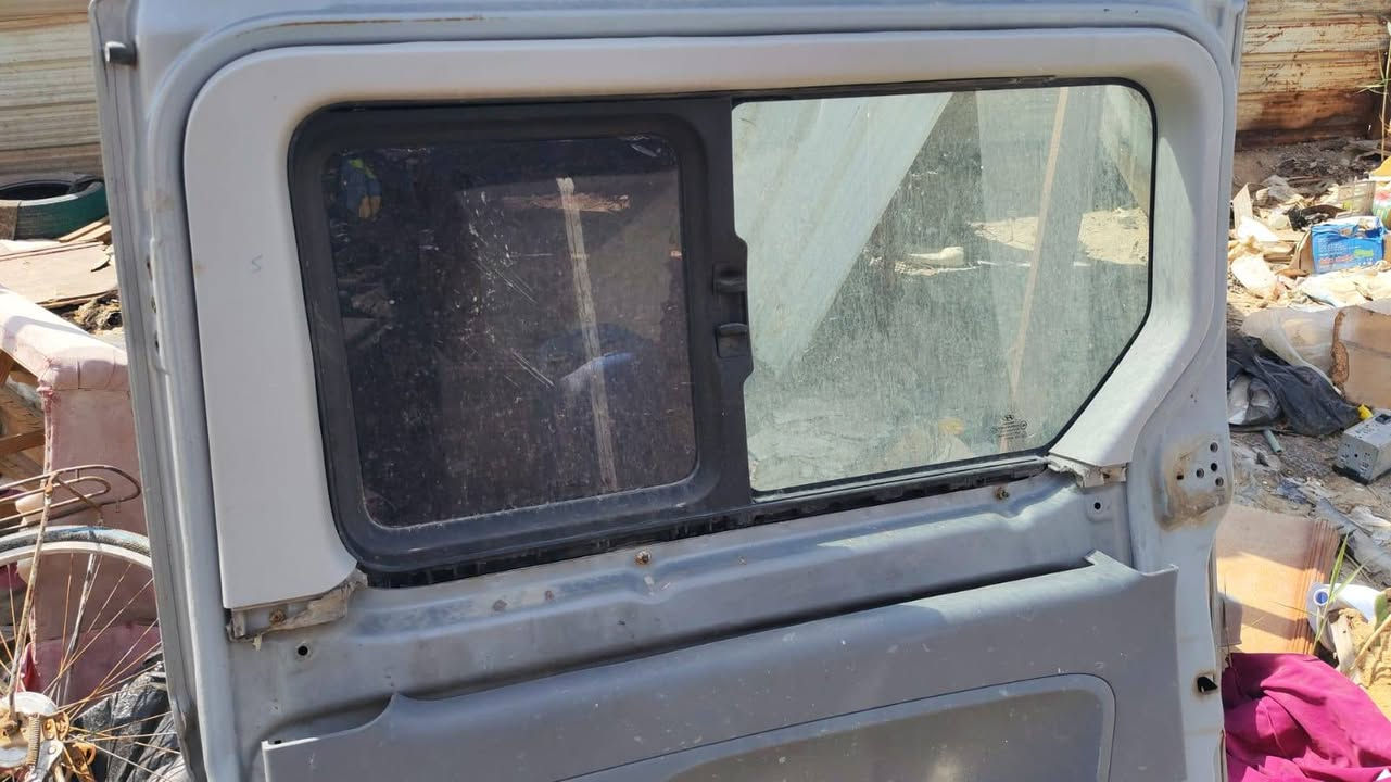 السلام عليكم جام صفحه اليمنه باب العبري والسلايت وبطاين وقفلات للبيع سعرهن كلهن شلع ب175 قفل مكاني بصره ابو الخصيب رقمي ***********
