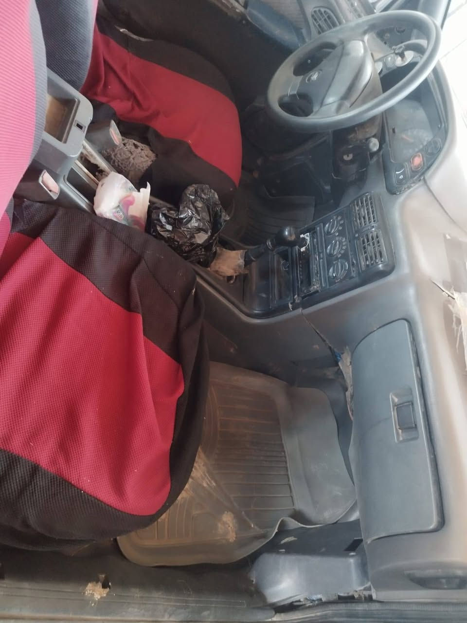 للبيع دايو اسبيرو موديل 95 رقم مصطره بسمي شرط تحويل او كاله البيع نغد فقط جاهزه ماعايزه بس ستر الله  السعر 3 ملاين قفل قفل لاتصال على رقم ***********
