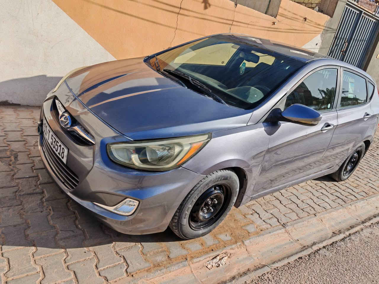 الأدمن الحبيب يرجى الموافقة                     

                                                                               🚗 للبيع هيونداي أكسنت 2017 وارد أمريكي – هاج باك رقم بغداد الجديد بأسمي
للجناية والمتميزين         ......... محرك 1600 المرغوب 
🔹 الممشى: 120 ألف ميل
🔹 المواصفات: عادية وتشمل:
1- تحكم كروز سرعة
2- مانع انزلاق EPS
3- تصعيد الجام عند التقفيل
4- تشغيل عن بعد
5- تبريد ثلج
6- محرك وكير بحالة جيد 
🔹 حالة السيارة:
الضرر: حادث بنيد وجاملغ أيمن ومصبوغات بدون أي تبديل

🔹 السيارة نظيفة جداً واستخدام شخصي
💰 السعر:  90(وبيها مجال حك الجيه )
🚗 سيارة : جديده جدا ونظيفة
📍 العنوان: النجف الأشرف – حي ميسان
📞 للتواصل على رقم الهاتف: ***********
📩 أو
