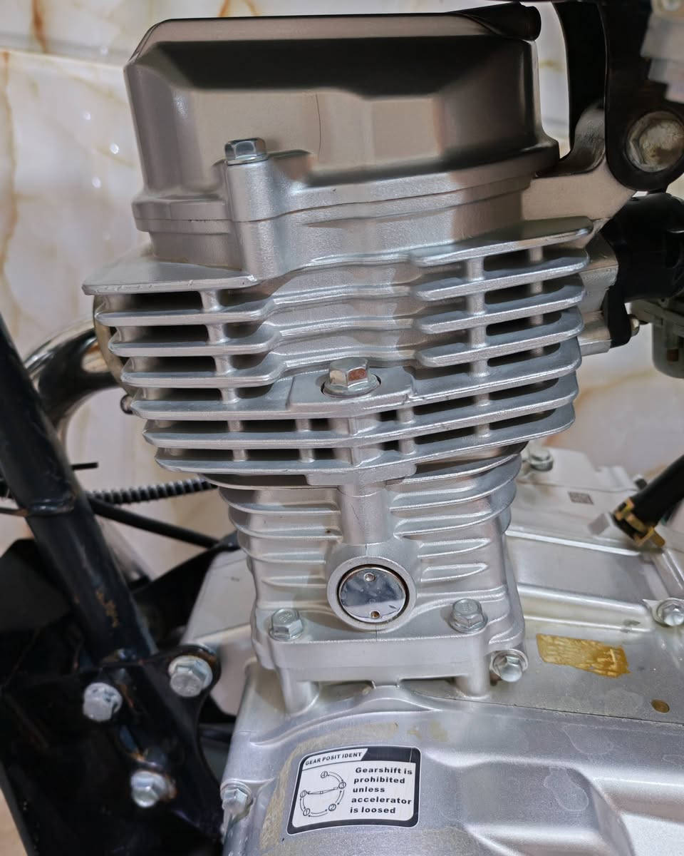 السلام عليكم نامه لليع 23 وكيل نوفل الدراجه شوفت العين نضيفه وكهربائياتهة كلهة شغالهة المكينه مكفوله وفحص عد الي يعجبك
المكان/السماوه  السعر مليون 400 الي مايعرف بلسعار لا يراسل
الماسنجر مفتوح رقم ***********
