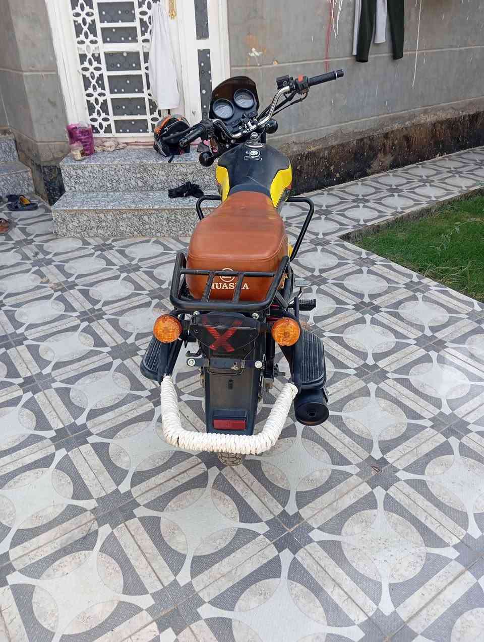 سلام عليكم دراجه دايون موديل 23 ماشيه 5 الالف بعدهي زيرو مكينه 200 منضومه تبريد محرك اوراق اصولي رقم *********** بي واتساب  24 ساعه متواجد
