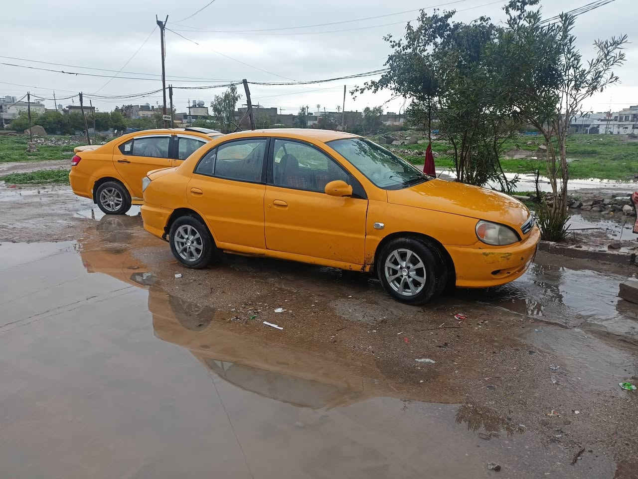 السلام عليكم كيا ريو موديل 2000 سنويه ساقطه من 2021 سياره شغاله مبيها اي شي يحتاج لها ترتيب بصيط سعر 10 اوراق قفل لاستفسار علا هاي لارقام 
***********
*********** 
مكاني كركوك
