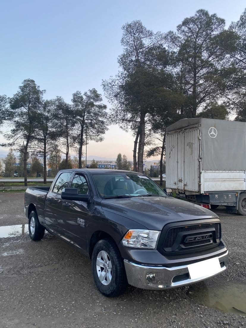 للبيع او مراوس
دوج رام 2023 باب طويل بدي طويل محرك ٨ هيمي تو ويل 

سياره جاهزه من كلشي وجديده ماشيه ١٣ اخت الزيرو 

الضرر تبديل جاملغ و بنيد و بيها ٣ قطع كلير امريكا 

رقم سليمانيه ب اسمي سنويه وهزه كله جديد تحويل ثاني يوم

سعر ٢٢٥


**إذا كنت صاحب هذا الإعلان وتريد حذفه لأي سبب، رجاءا أرسل رسالة إلى الدعم الفني**