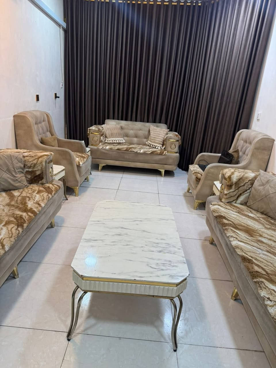 دار للبيع
طابو زراعي سند 25

طابق ونص جاهز للسكن بدون اي نقص

مساحه البيت 125 متر واجهه 5 ونزال 25

يتكون من استقبال ومطبخ وغرفتين نوم وصحيات وكراج وسطح

السعر  62

العنوان

التاميم قرب دائرة المجاري

***********
