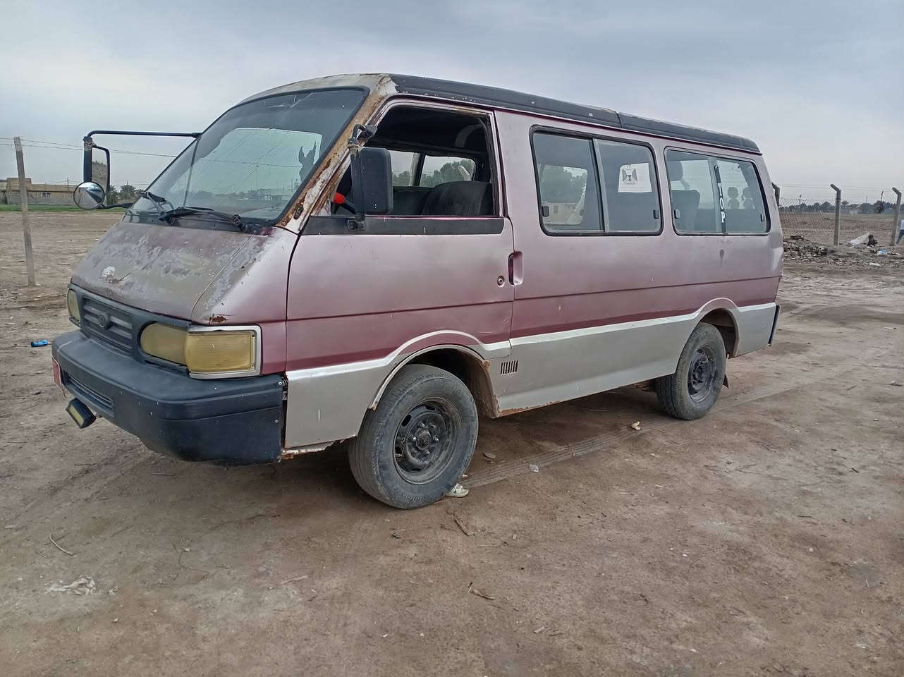 سلام عليكم كيه بسته موديل ٩٥ محرك وكير وكسل وشواصي جدد السعر ١٣ الشراي يتصل وبيه خير ***********
