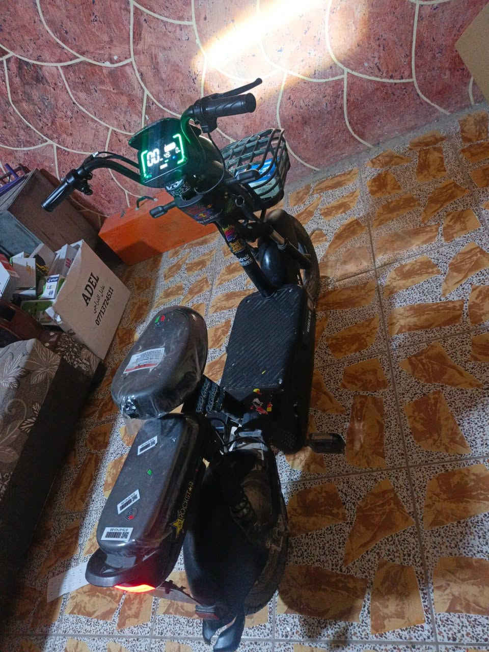 السلام عليكم ماطور شحن للبيع مديل 2025حجم 14سرعته 65  انبي ثري بي كله شقال اكلوب عالي وناصي ماطور مما متعوب للستفسار عله الرقم ***********
