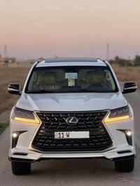 لكزس 2018 خليجي  كت كورو  فول مواصفات 1/1 فتحه  كاميرات 360 رادرات 360...