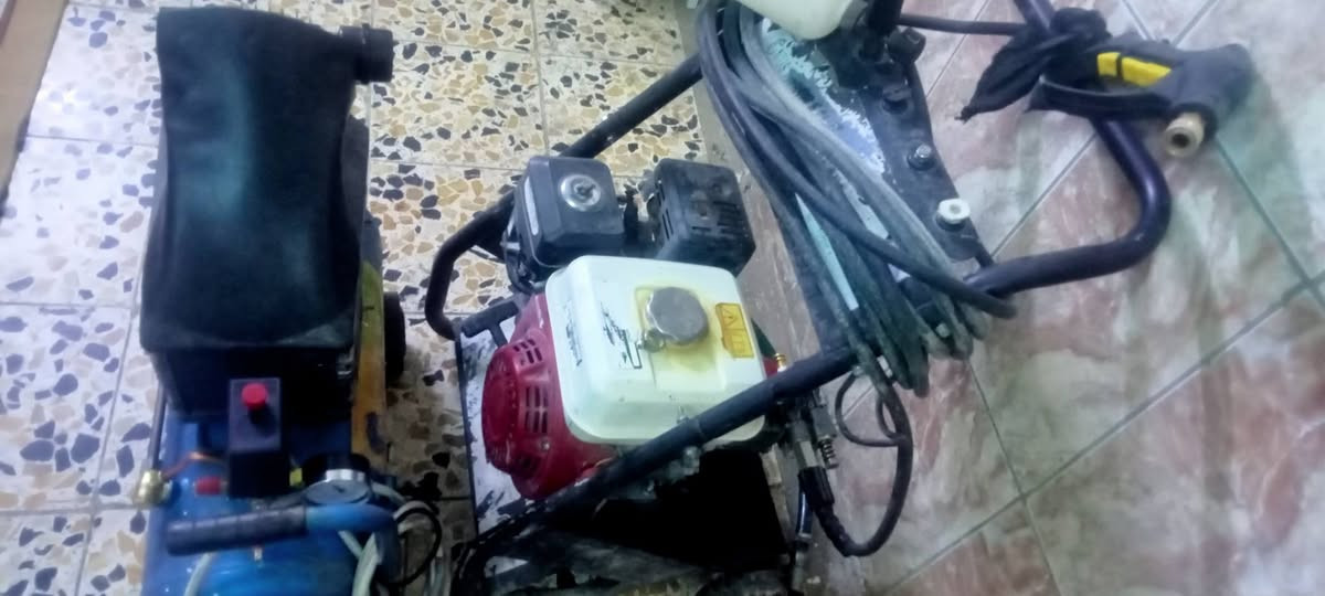 السلام عليكم للبيع بغداد ***********
