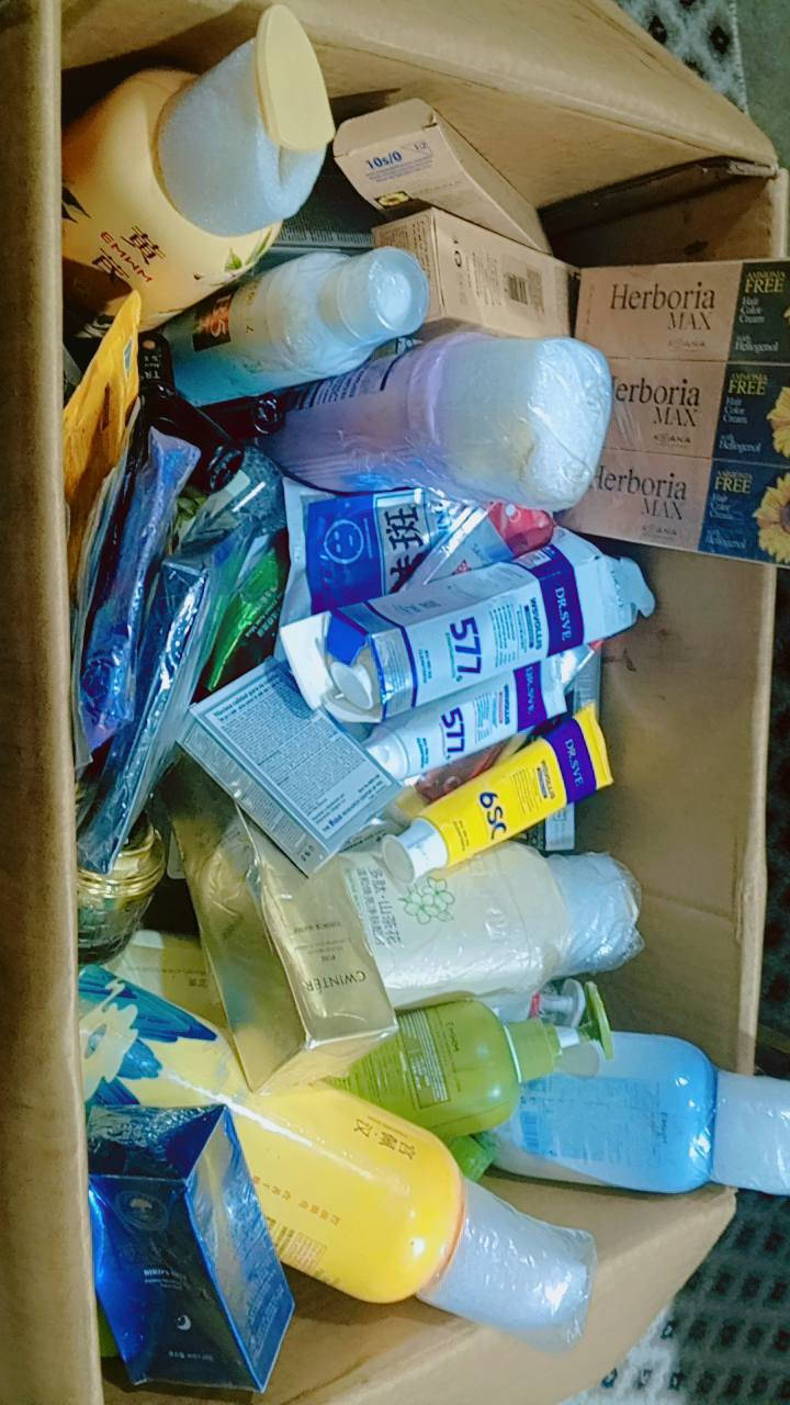 صلو عل نبي وصلت البضاعه عنايه ومكياج وغسولات جسم رجالي نسائي ورياضي من ضمنه


**إذا كنت صاحب هذا الإعلان وتريد حذفه لأي سبب، رجاءا أرسل رسالة إلى الدعم الفني**